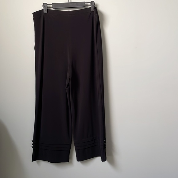 Culottes pants by Frank Lyman - Picture 6 of 8